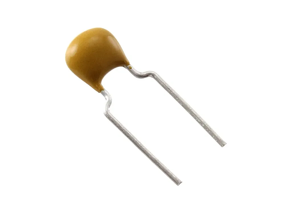 Výhodná cena | Keramický kondenzátor 150pF 50V MLCC NP0