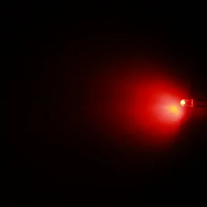 Hebei 3751MR2D-SB LED 3,9x3,1mm červená | Lze objednat