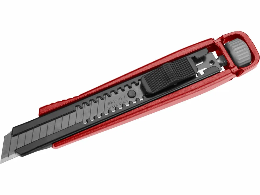 Skvělá cena - FORTUM Nůž ulamovací 18mm celokovový s výztuhou, Auto-lock, SK2